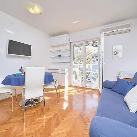 Appartement Andrea Mit Stadtblick